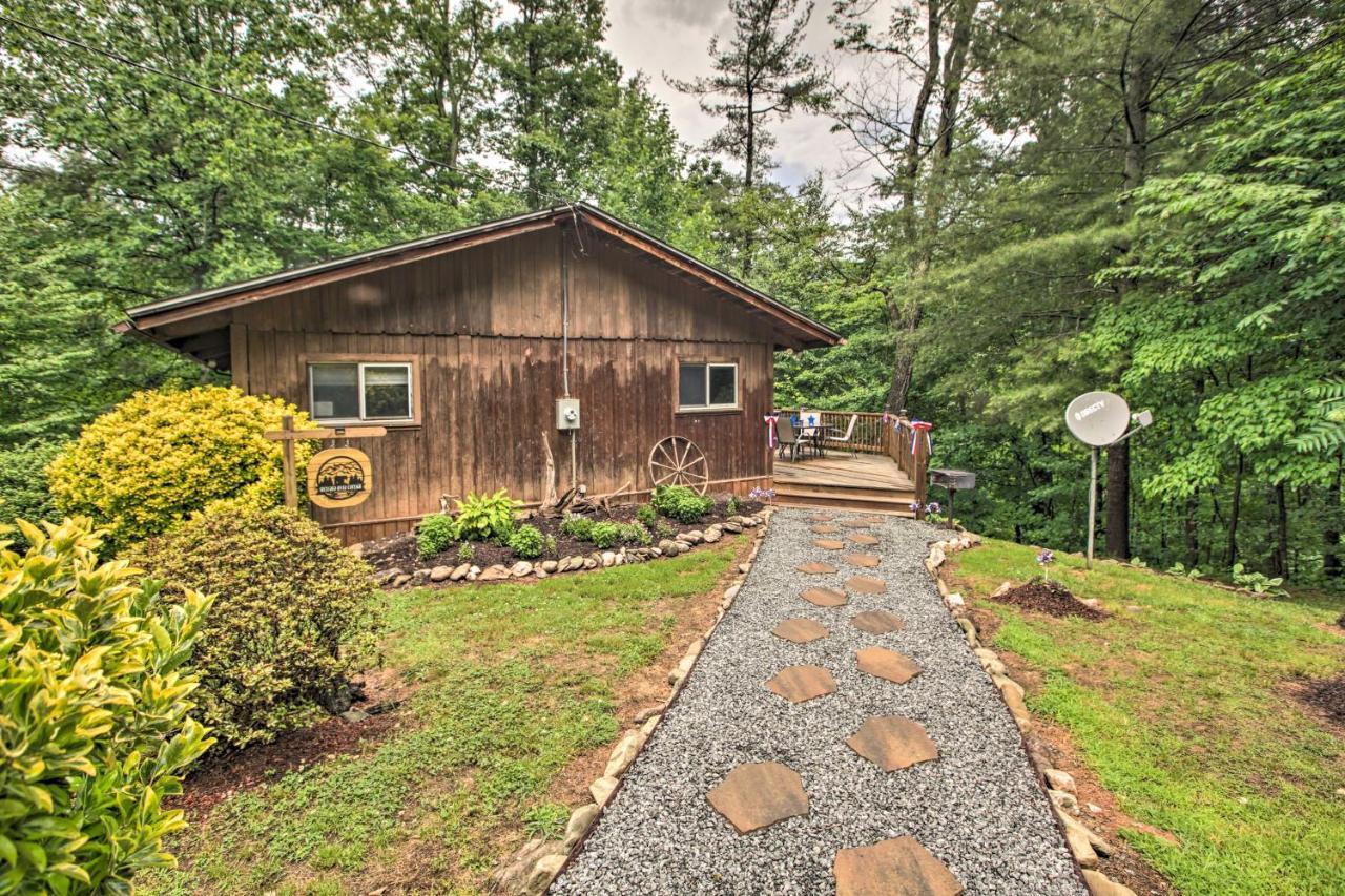 Secluded Stanardsville Cabin With 10 Acres And Hot Tub Eksteriør billede