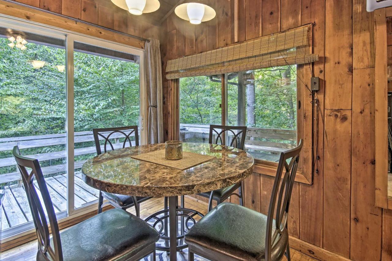 Secluded Stanardsville Cabin With 10 Acres And Hot Tub Eksteriør billede