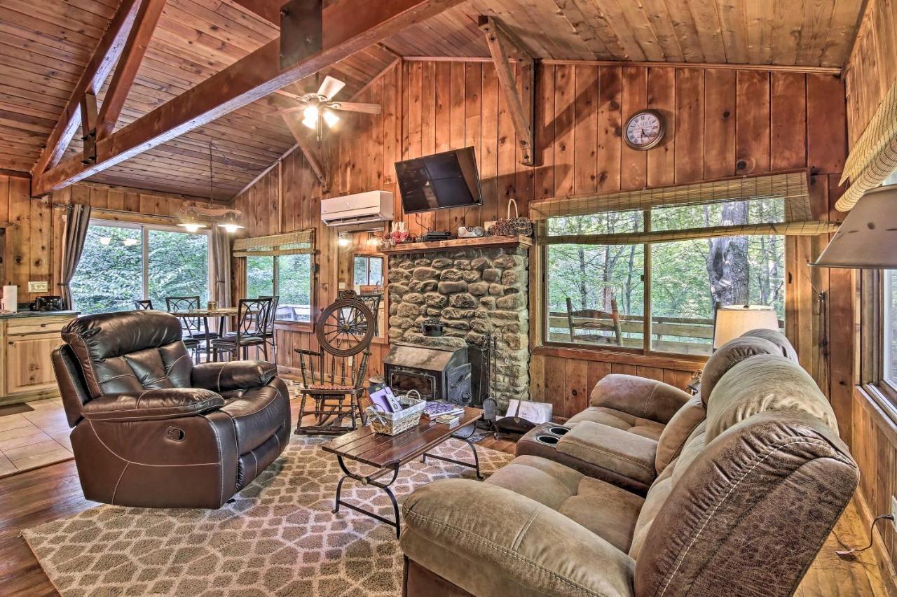 Secluded Stanardsville Cabin With 10 Acres And Hot Tub Eksteriør billede