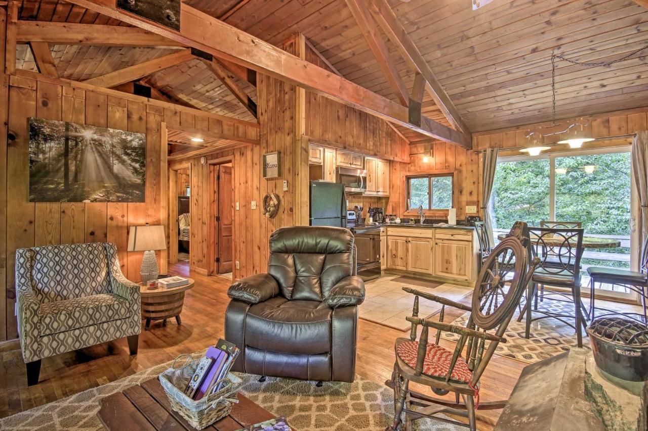 Secluded Stanardsville Cabin With 10 Acres And Hot Tub Eksteriør billede