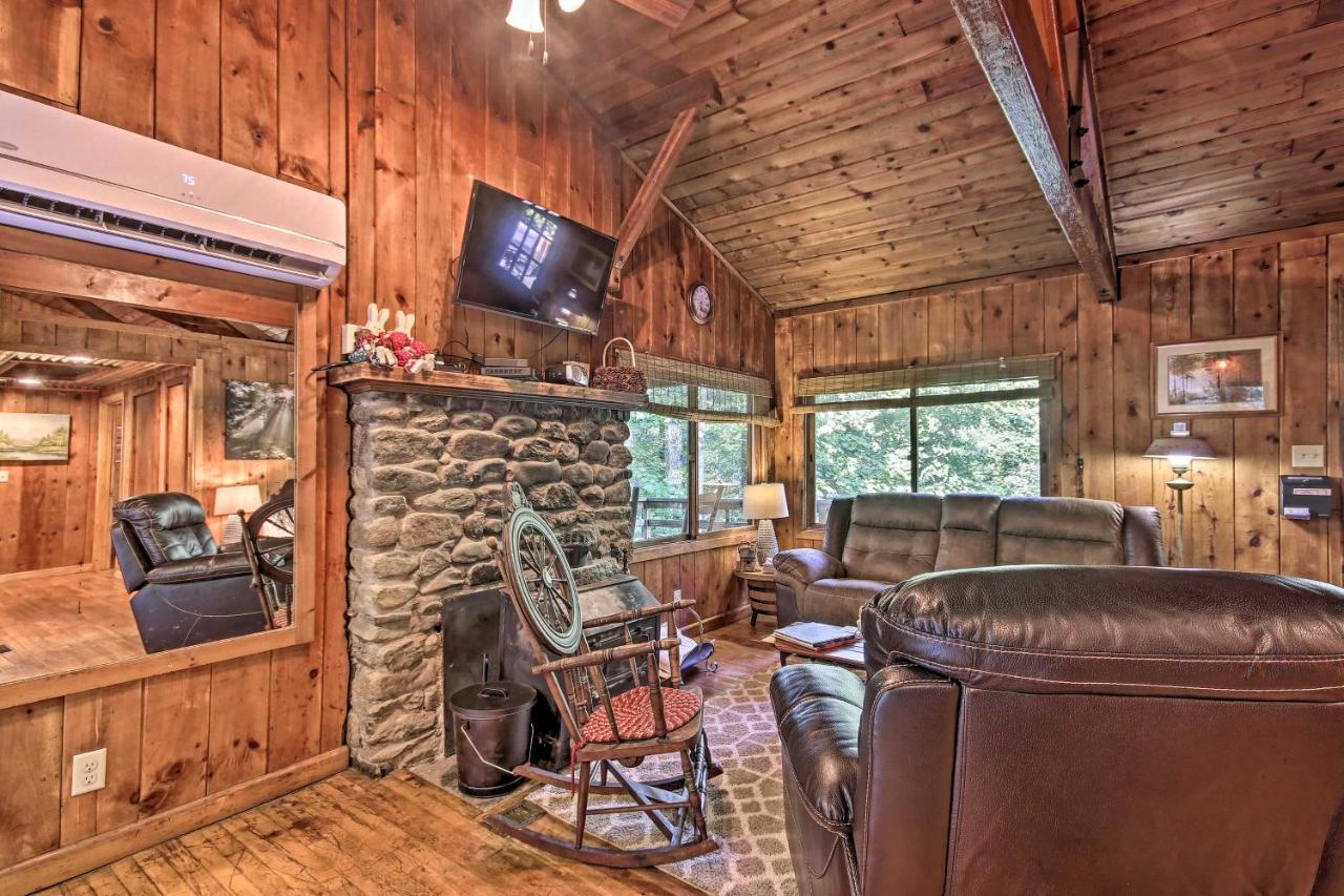 Secluded Stanardsville Cabin With 10 Acres And Hot Tub Eksteriør billede